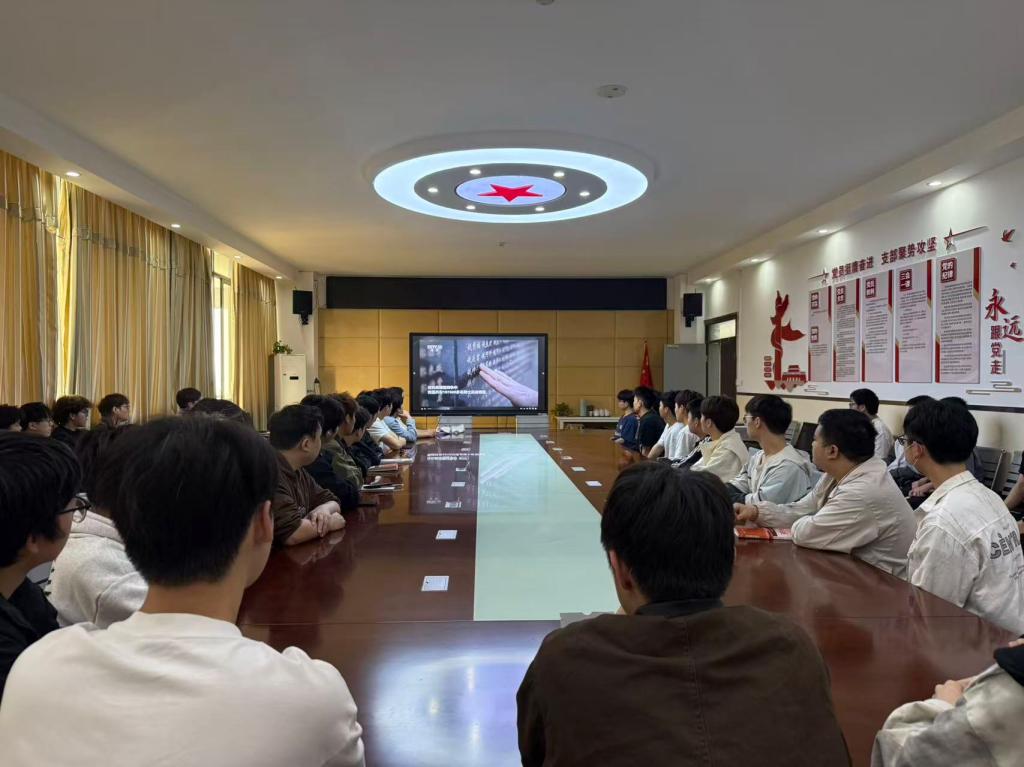 车辆工程学院.jpeg
